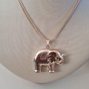 Chic Gold Elephant Pendant Necklace
